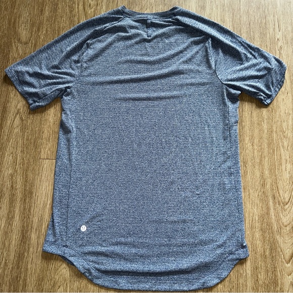 Lululemon Drysense Short Sleeve Shirt - Picture 2 of 2